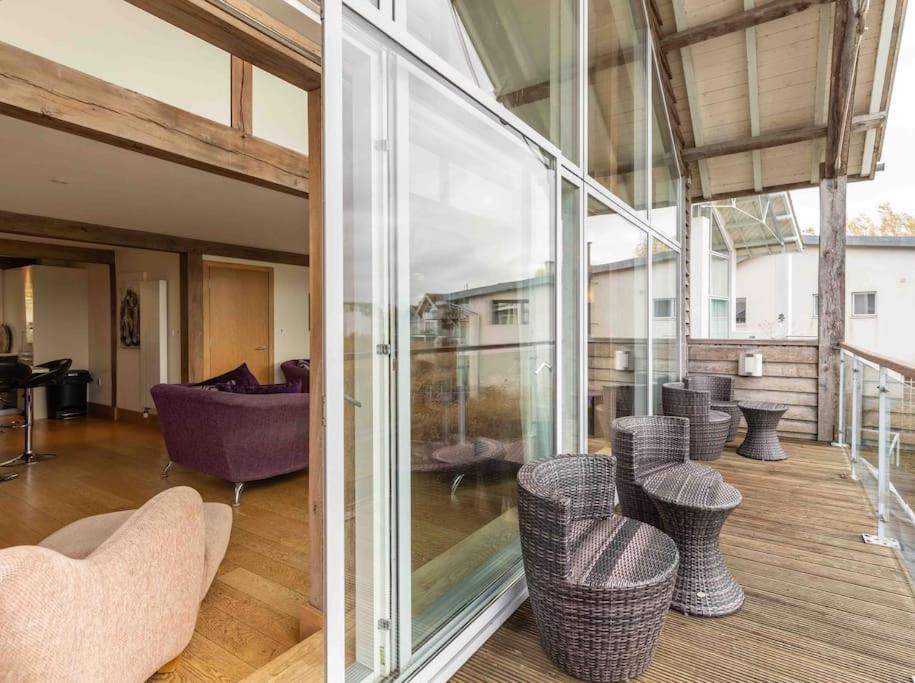 Villa Otters Holt Somerford Keynes Esterno foto